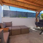 Bezauberndes Nur 450 Meter Zum Mit Aussendusche, Liegen, Meerblick Apartment *