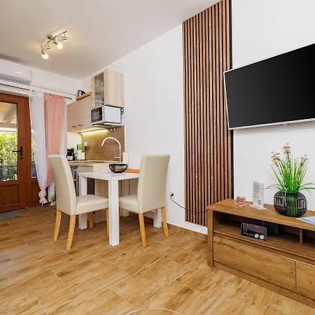 Bezauberndes Nur 450 Meter Zum Mit Aussendusche, Liegen, Meerblick