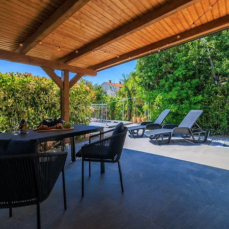 Bezauberndes Nur 450 Meter Zum Mit Aussendusche, Liegen, Meerblick Διαμέρισμα Crikvenica