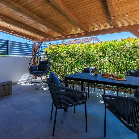 Bezauberndes Nur 450 Meter Zum Mit Aussendusche, Liegen, Meerblick Διαμέρισμα