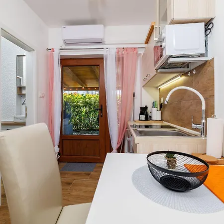 Διαμέρισμα Bezauberndes Nur 450 Meter Zum Mit Aussendusche, Liegen, Meerblick