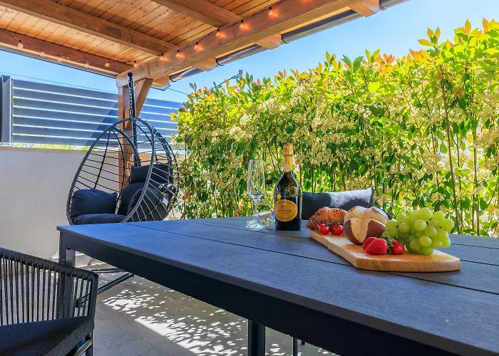 Bezauberndes Nur 450 Meter Zum Mit Aussendusche, Liegen, Meerblick Appartement *